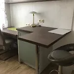 Uniaparts Ξενοδοχείο με διαμερίσματα *