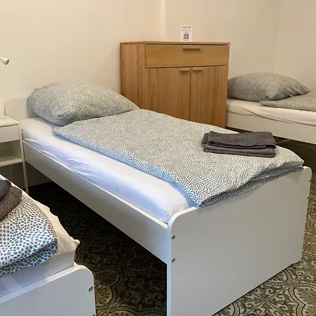 Uniaparts Aparthotel *
